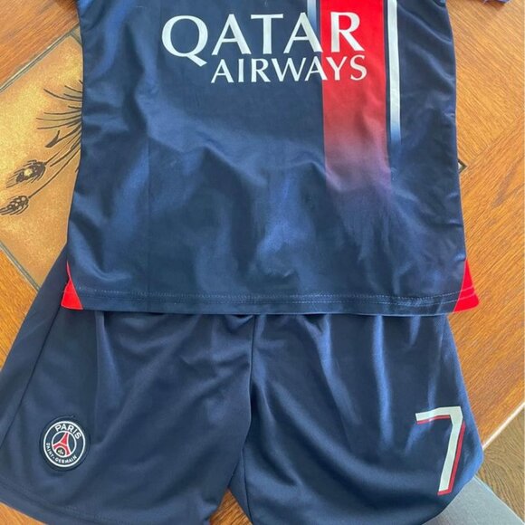 Mbappe PSG Jersey and shorts youth size 24, or child size medium - Picture 3 of 3